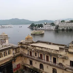 Guest house Shri Udai Palace Guest