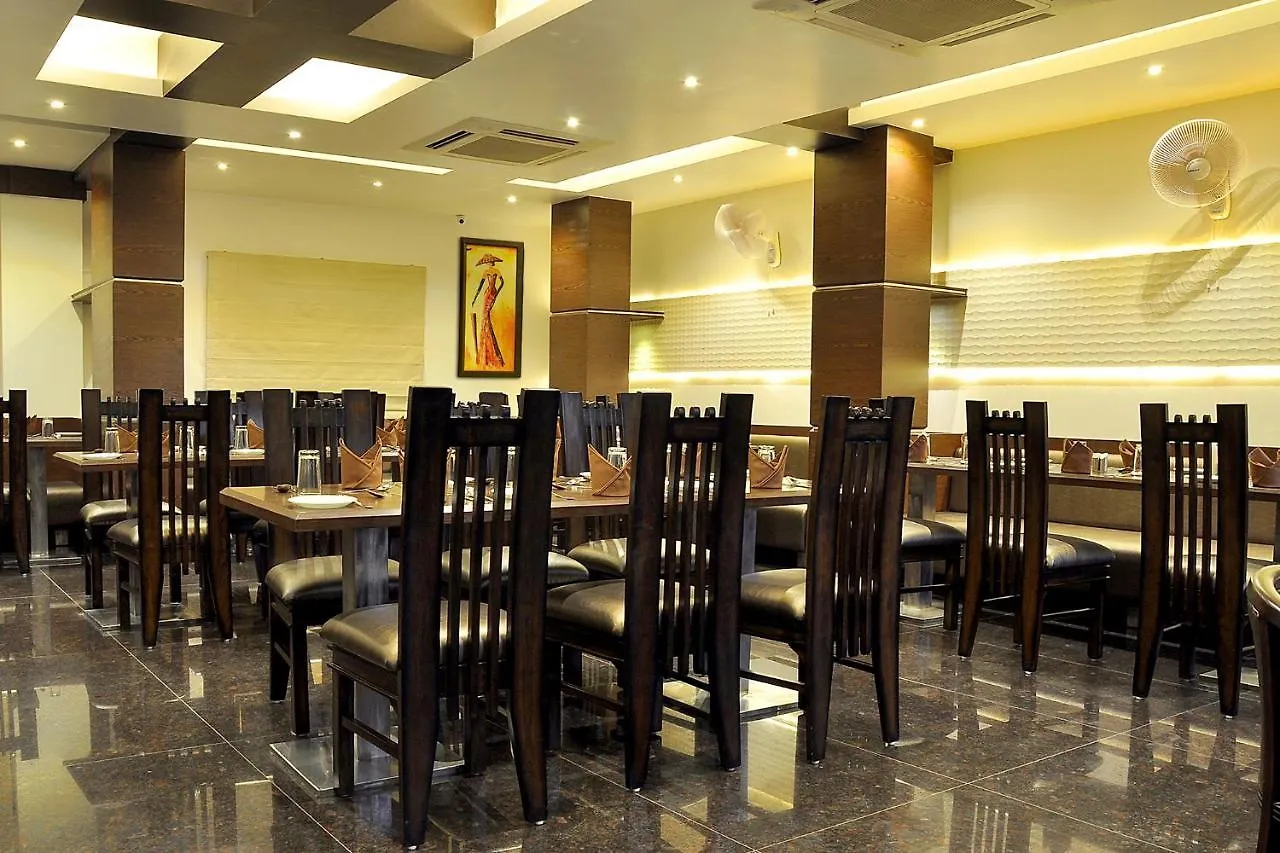 Hotel Fabhotel Shree Narayana Udaipur