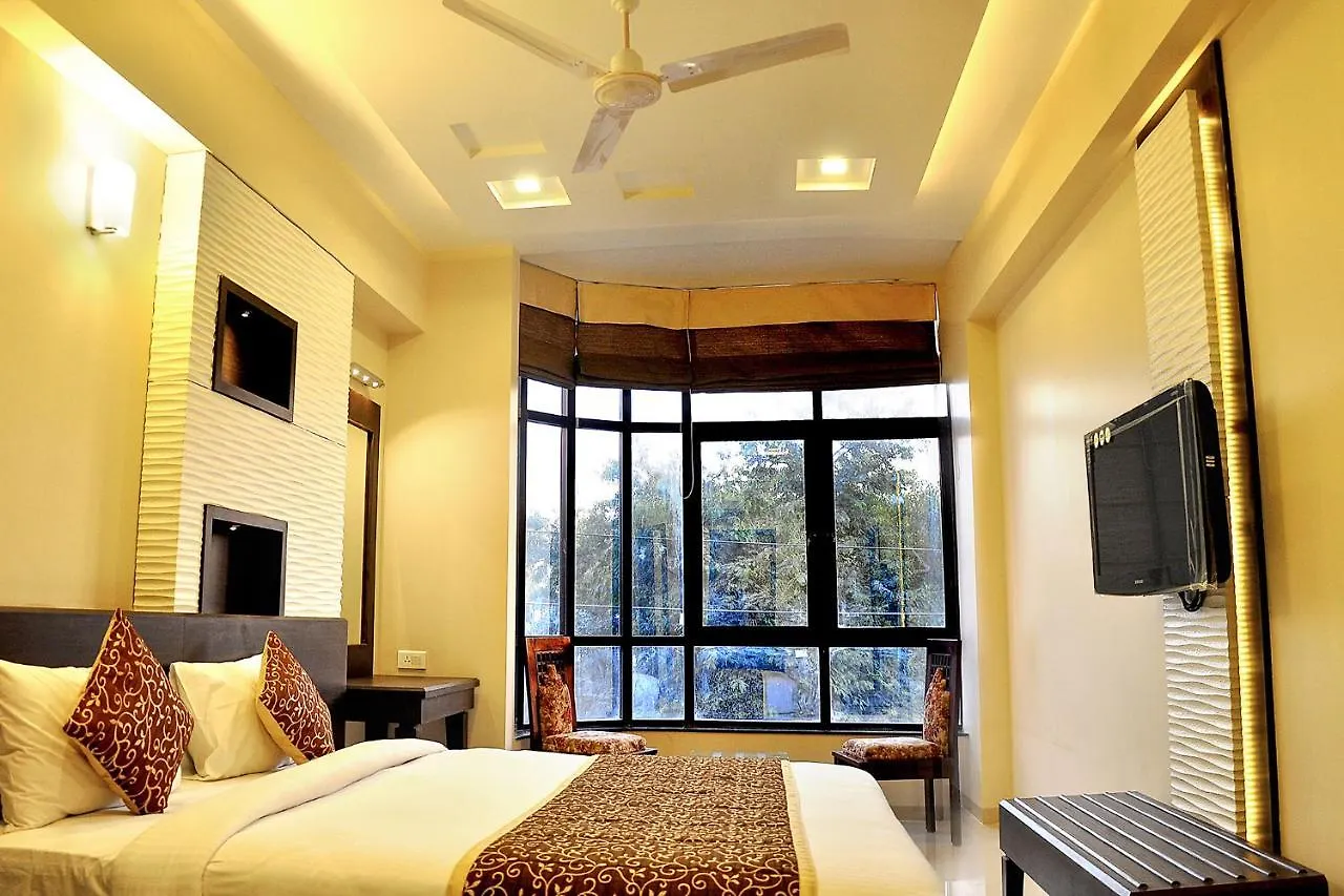 Fabhotel Shree Narayana Udaipur 3*,